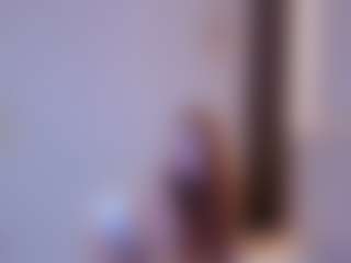 Live cam show with GigyDeluxe - Red Hair on iamadamtest123.com