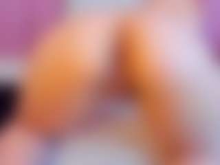 Live cam show with GigyDeluxe - BBW on Dolls Live