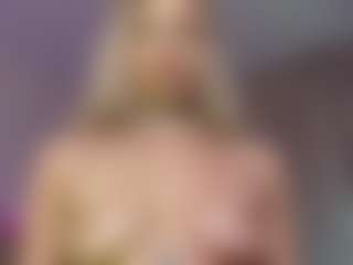 Live cam show with Icerebel - Smoking on Dolls Live