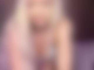 Live cam show with Icerebel - Blonde Hair on milfzrlive.com