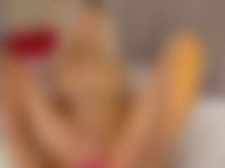 Live cam show with Icerebel - Smoking on madthumbs