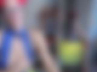 Live cam show with jesica-moonn - Striptease on StripNow