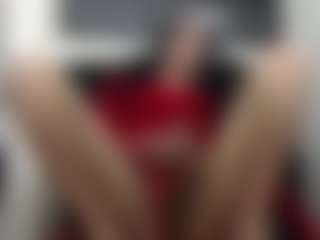Live cam show with Lia-Vip - Brown Eyes on madthumbs