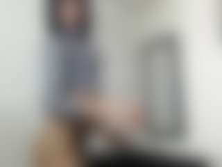 Live cam show with Lia-Vip - Dirty Talk on madthumbs