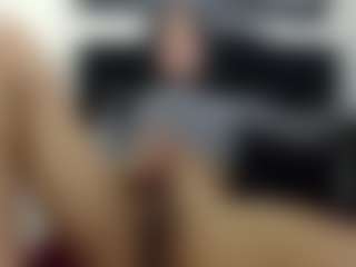 Live cam show with Lia-Vip - Flat Chested on Camsoda