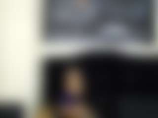Live-Cam-Show mit Lia-Vip - Smoking auf Camsoda