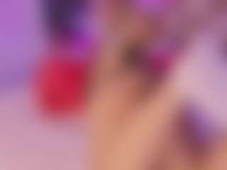 Live cam show with Sunny - Hairy on AdultVida.com