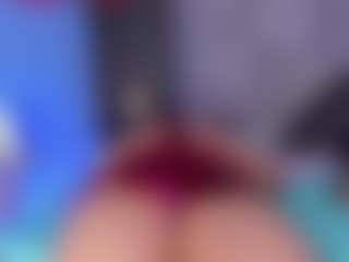 Live cam show with TammyBrown1 - Oil on Dare Cams