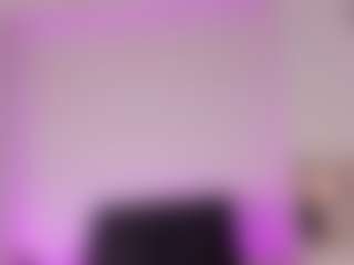 TammyBrown1 MILF webcam performer live streaming