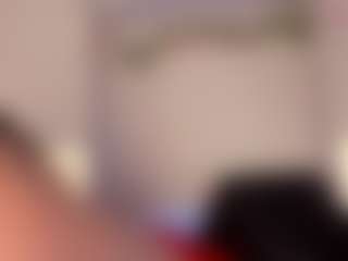 Live cam show with TammyBrown1 - Public MILF on Gym Cam Girls