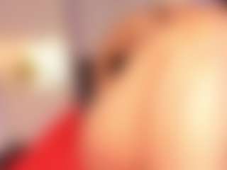 Live cam show with TammyBrown1 - Shaved Pussy MILF on SxyPornLive