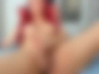 Live cam show with Alexandra - Small Tits on CamSextacy
