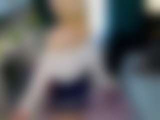 Live cam show with EvaFilipiak - Shaved Pussy on live18s.com