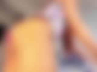 Live cam show with Flora-sofia - Drinking on Lustler