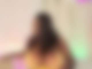 Live cam show with IvyBennet - Shaved Pussy on CamwithHer