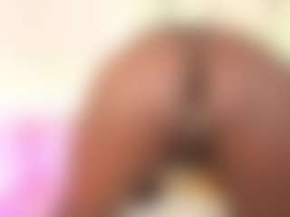 Live cam show with IvyBennet - Oil on TeamSkeetLive