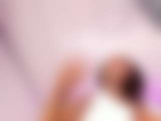 Live cam show with IvyBennet - Ebony Big Tits on PervPlay.com