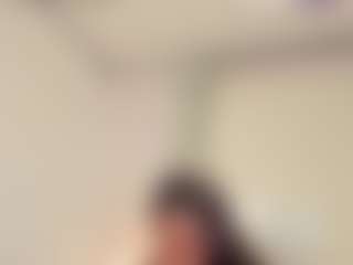 Live cam show with IvyBennet - Black Young Adult on Hubzter Live