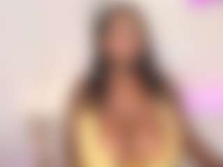 Live cam show with IvyBennet - Latina on Camversity | colombia