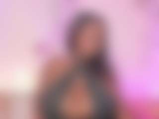 Live cam show with IvyBennet - Ebony Big Tits on Camsoda | colombia