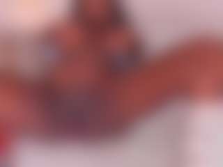 IvyBennet MILF webcam performer live streaming