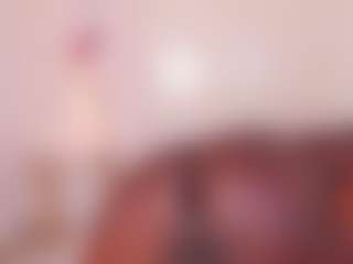 Live cam show with IvyBennet - Black MILF on x69.live