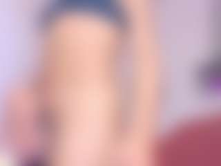 Kitty Kisses's Live Sex Cam Show