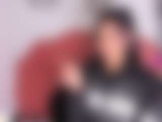 Kitty Kisses's Live Sex Cam Show