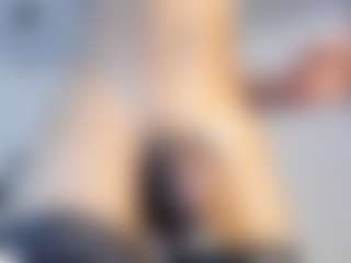 Kitty Kisses's Live Sex Cam Show