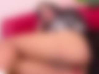 Kitty Kisses's Live Sex Cam Show