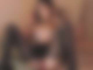 Live cam show with LilluCooper - Tiny Tits on Camsoda