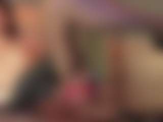 Live cam show with LilluCooper - Tiny Tits on Milf Play