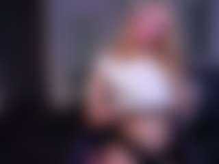 Live cam show with dasha-brown - Tiny Tits on studioflirtlive.com