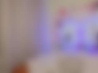 Live cam show with Dasha - Small on Camsoda