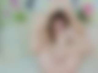 Live cam show with Dasha - Small on Camsoda