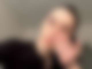 FloHenke's Live Sex Cam Show