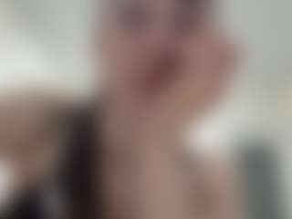 Live cam show with FloHenke - Ride Torso on StripNow