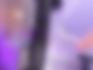 LadyReload MILF webcam performer live streaming