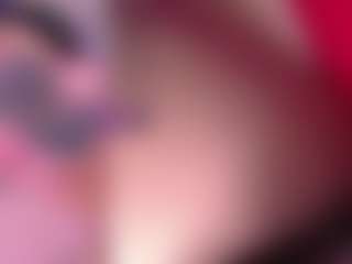 LadyReload MILF webcam performer live streaming