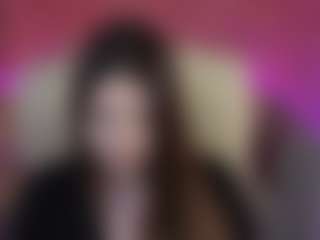 Live cam show with LindsyRawrr - Camel Toe on StripNow