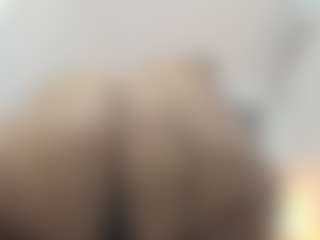 mariana-villa03's Live Sex Cam Show