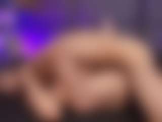 Zoee 8's Live Sex Cam Show