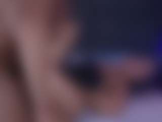 Zoee 8's Live Sex Cam Show