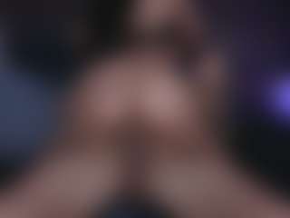Zoee 8's Live Sex Cam Show