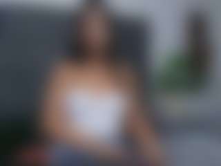 Live cam show with Zoee 8 - BBW on Camsoda