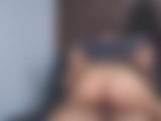 Live cam show with Zoee 8 - Small Tits on Chatstar