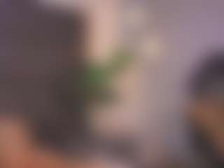 Live cam show with Zoee 8 - Fingering on CamClone