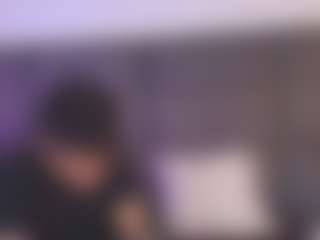 Live cam show with Zoee 8 - Body Massage on x69.live