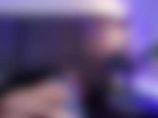 Live cam show with Zoee 8 - Fingering on Camsoda