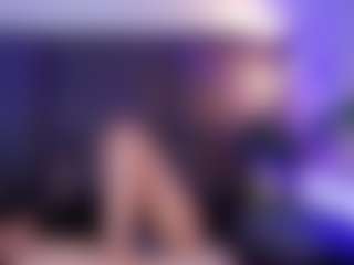 Live cam show with Zoee 8 - Foot Fetish on Camsoda